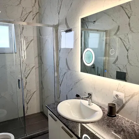 Sunset Apartment Sarande